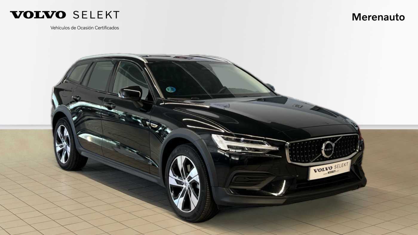 Volvo  V60 Cross Country Core, B4 (diesel) AWD, Diésel