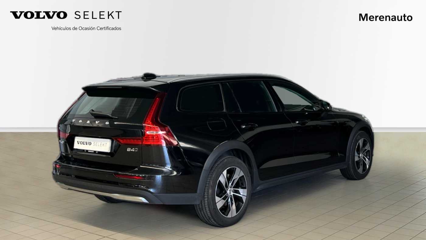 Volvo  V60 Cross Country Core, B4 (diesel) AWD, Diésel