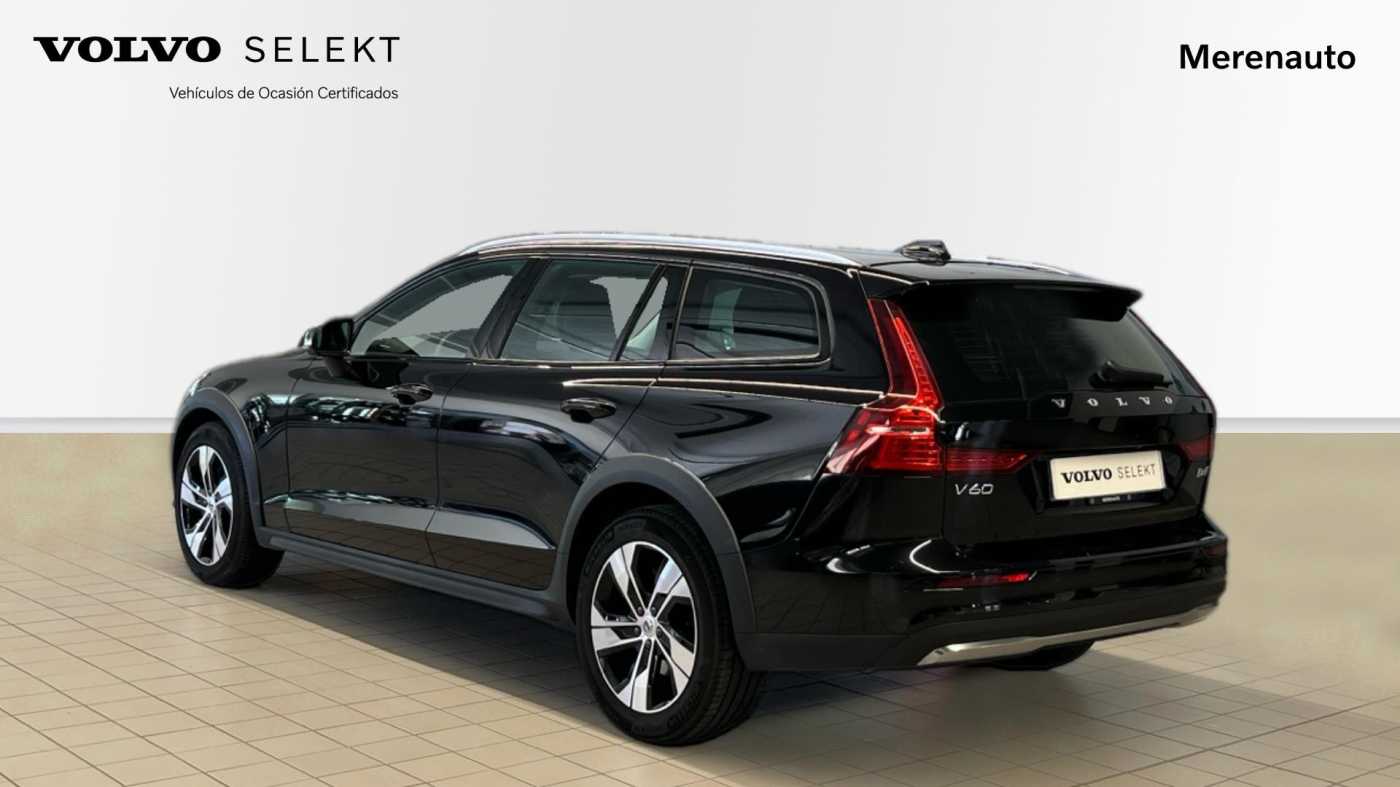 Volvo  V60 Cross Country Core, B4 (diesel) AWD, Diésel